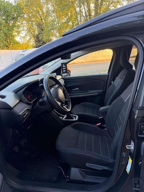 Usata Dacia Jogger Extreme 101 CV (74 kW) 2022 Nero Monovolume