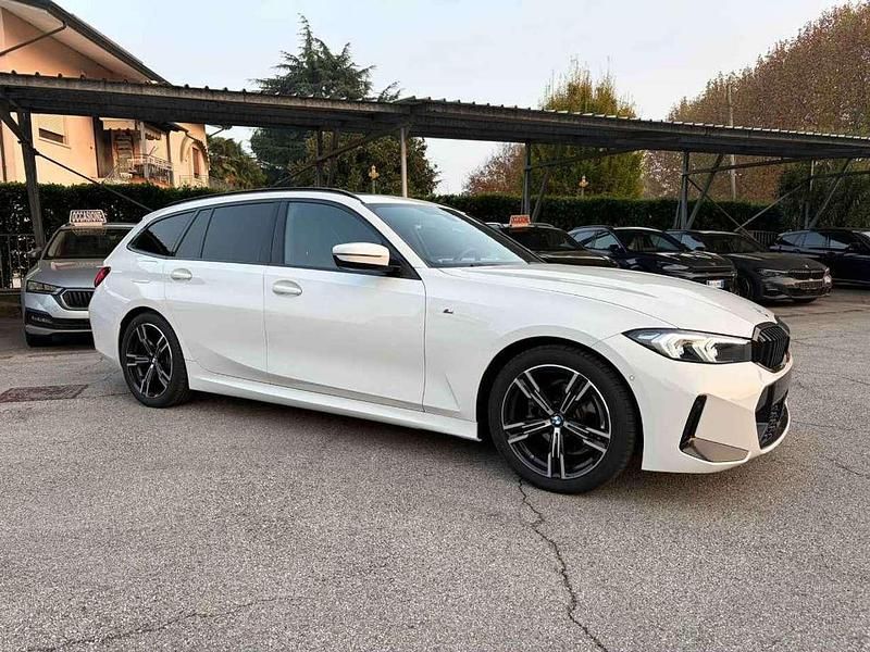 Usata BMW 318 M Sport 150 CV (110 kW) 2024 Bianco alpino Station wagon