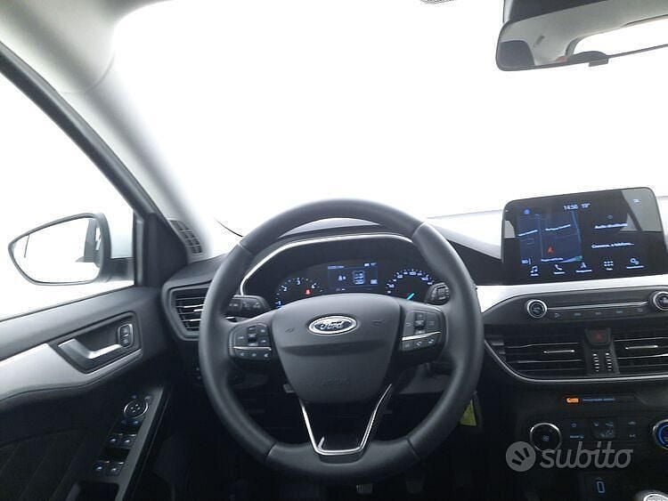 Usata Ford Focus Business Edition 120 CV (88 kW) 2019 Bianco Station wagon