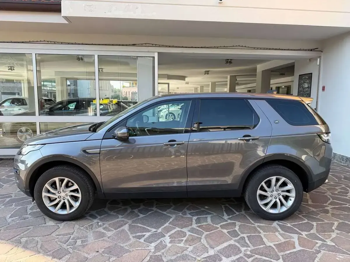 Usata Land Rover Discovery Sport SE 150 CV (110 kW) 2018 Grigio SUV