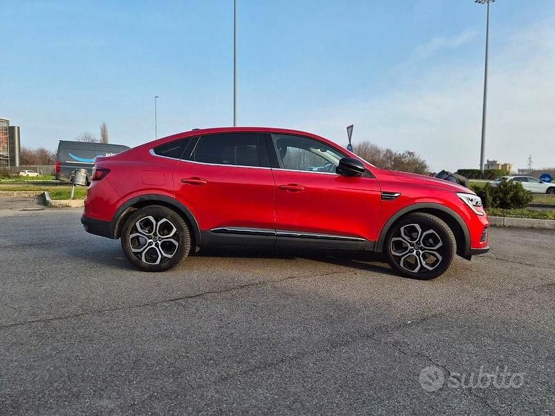 Usata Renault Arkana Intens 145 CV (106 kW) 2022 Rosso SUV