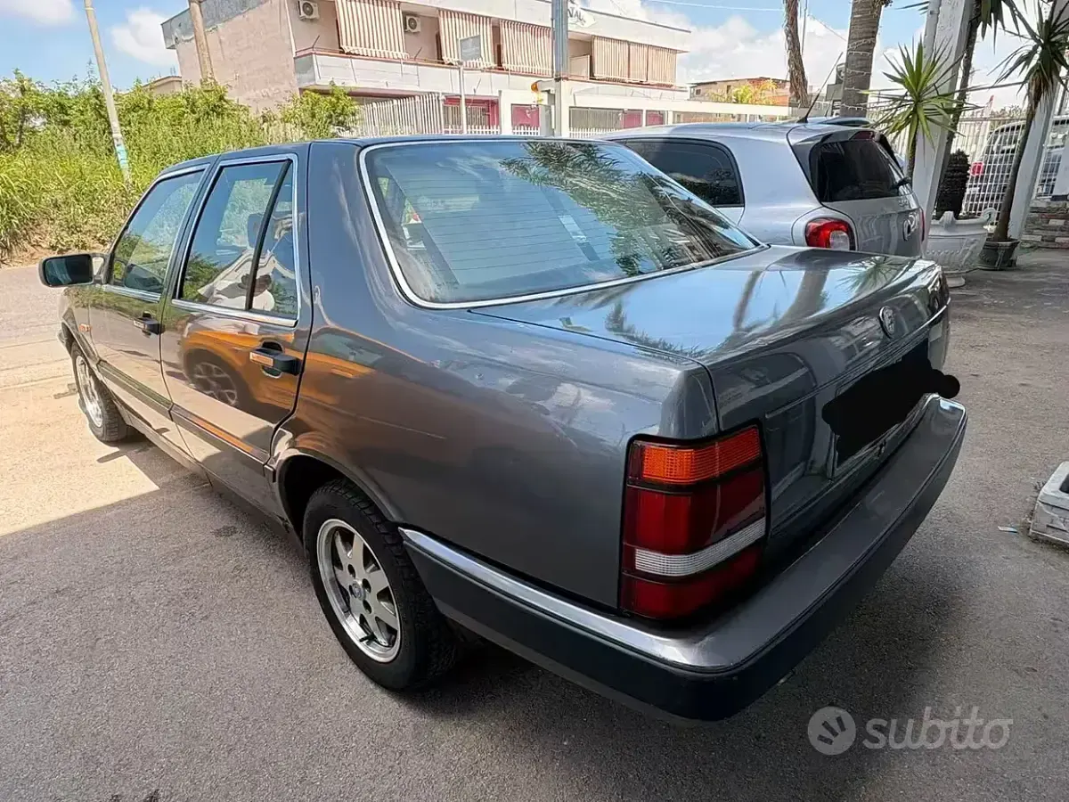 Usata Lancia Thema 147 CV (108 kW) 1990 Berlina