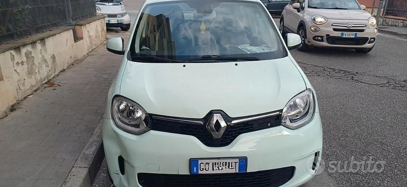 Usata Renault Twingo 60 kW (82 CV) 2021 Verde Utilitaria