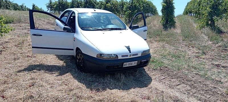 Begagnad Fiat Brava S 75 HK (55 kW) 1996 Halvkombi