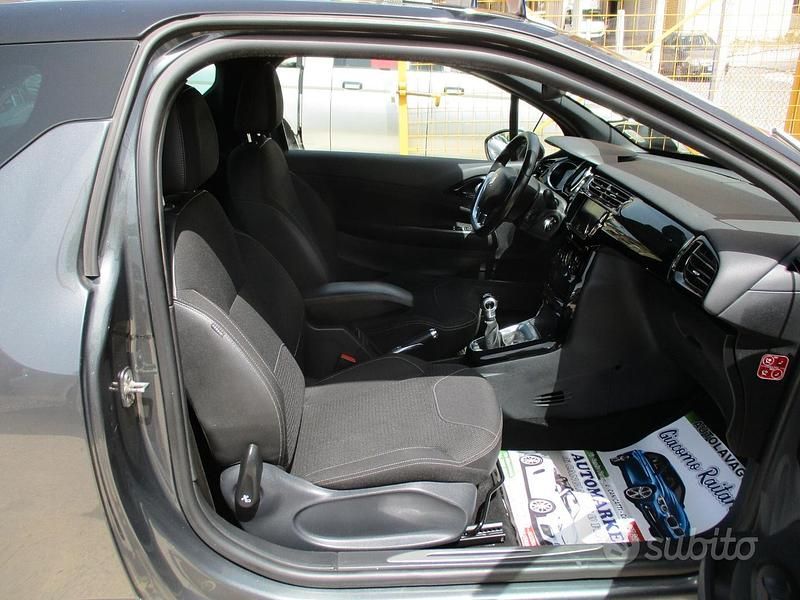 Usata DS Automobiles DS3 Sport Chic 75 CV (55 kW) 2015 Grigio Coupé