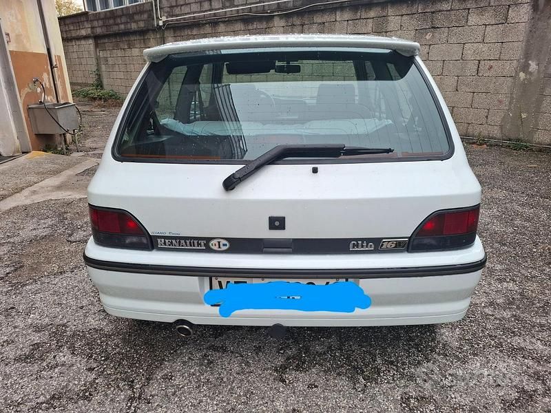 Usata Renault Clio 137 CV (100 kW) 1991 Bianco Utilitaria