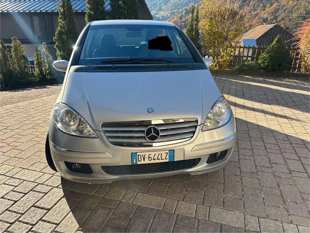 Usata Mercedes A180 Exclusive 109 CV (80 kW) 2007 Argento Monovolume