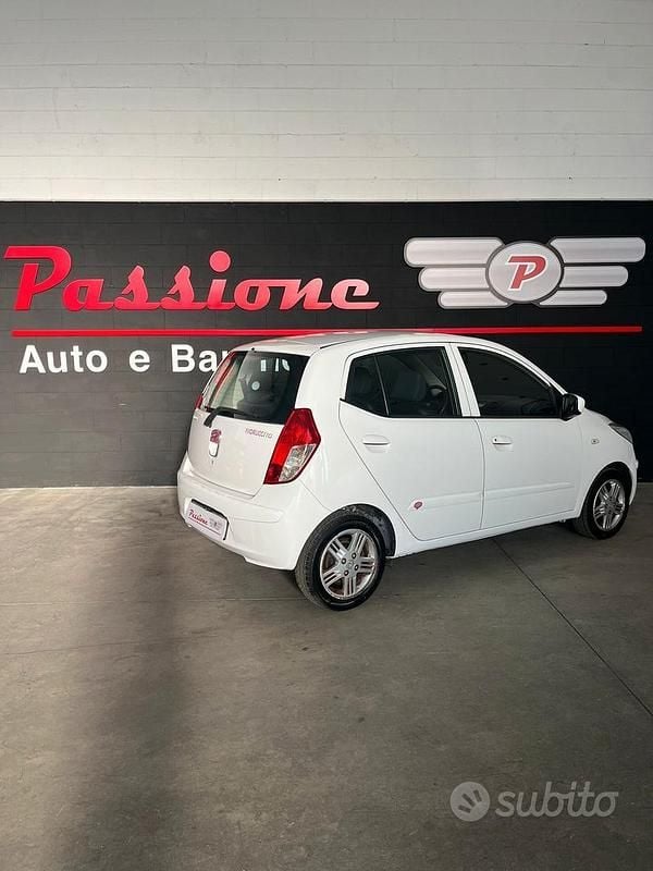 Usata Hyundai i10 67 CV (49 kW) 2010 Bianco Utilitaria