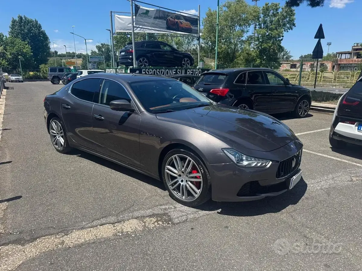 Usata Maserati Ghibli GranLusso 275 CV (202 kW) 2017 Grigio Berlina