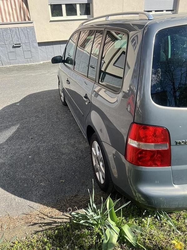 Usata VW Touran 115 CV (84 kW) 2005 Grigio Monovolume