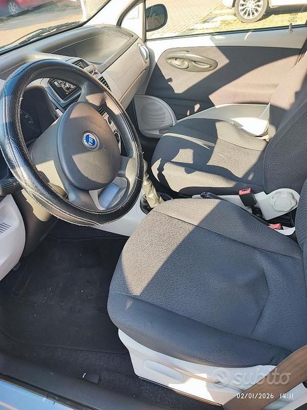 Usata Fiat Punto 2006 Blu Berlina