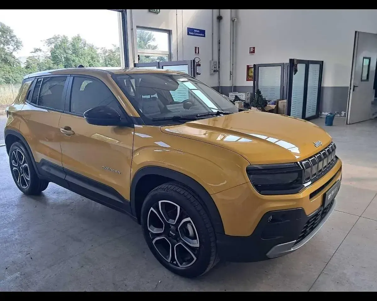 Usata Jeep Avenger Summit 101 CV (74 kW) 2025 Giallo SUV
