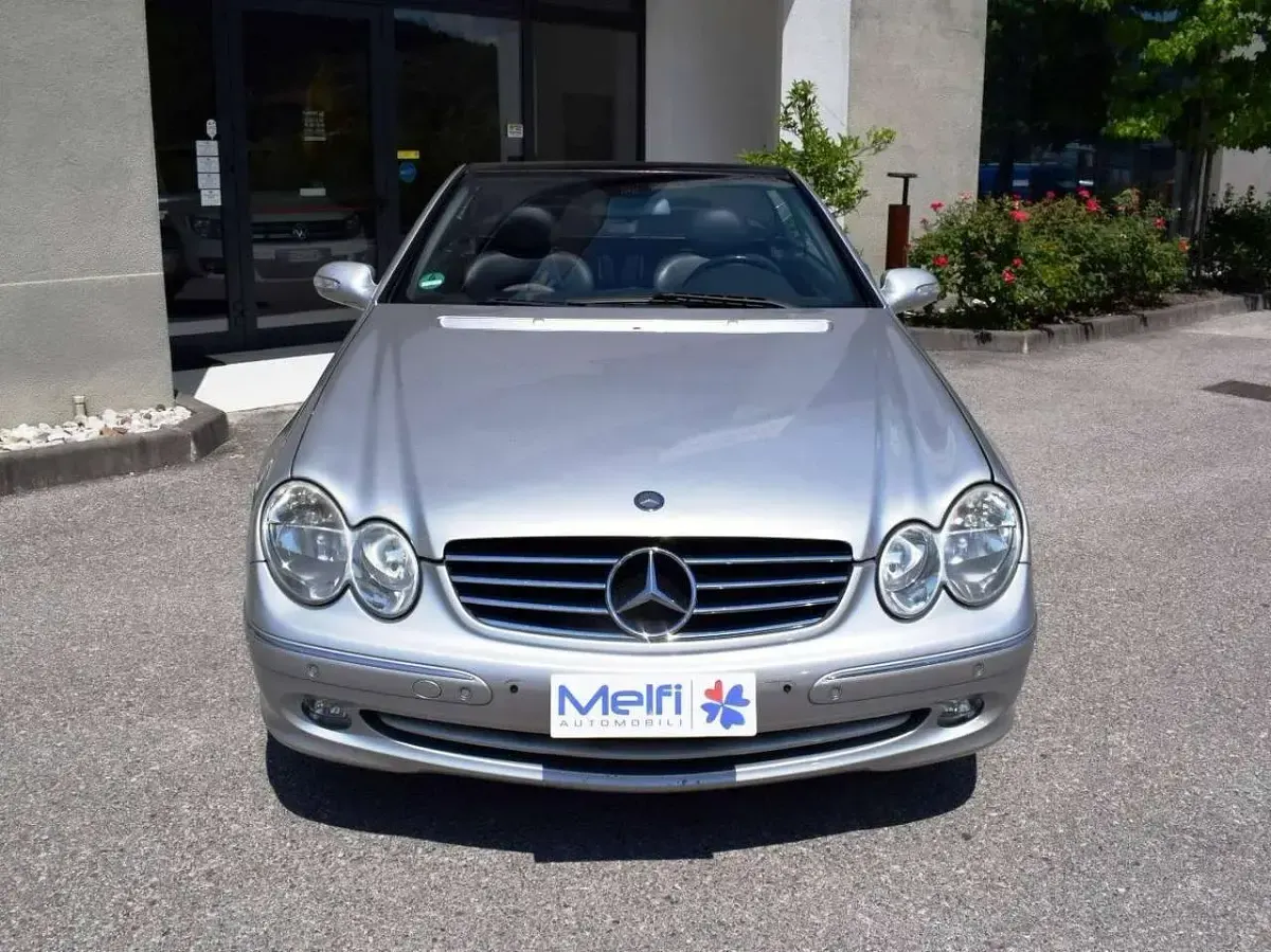 Usata Mercedes CLK240 Avantgarde 170 CV (125 kW) 2005 Argento Cabrio