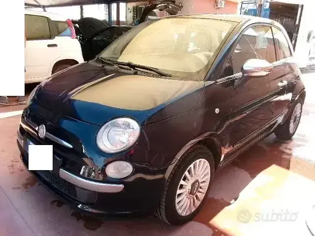 Usata Fiat 500 Lounge 75 CV (55 kW) 2010 Bluazzurro Berlina