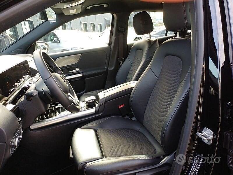 Usata Mercedes GLA180 116 CV (85 kW) 2023 Nero SUV