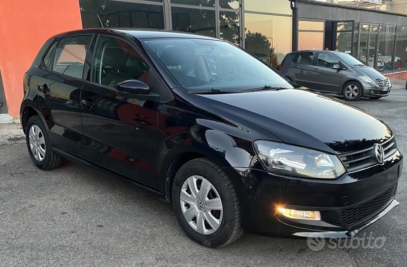 Usata VW Polo Comfortline 75 CV (55 kW) 2013 Nero Berlina