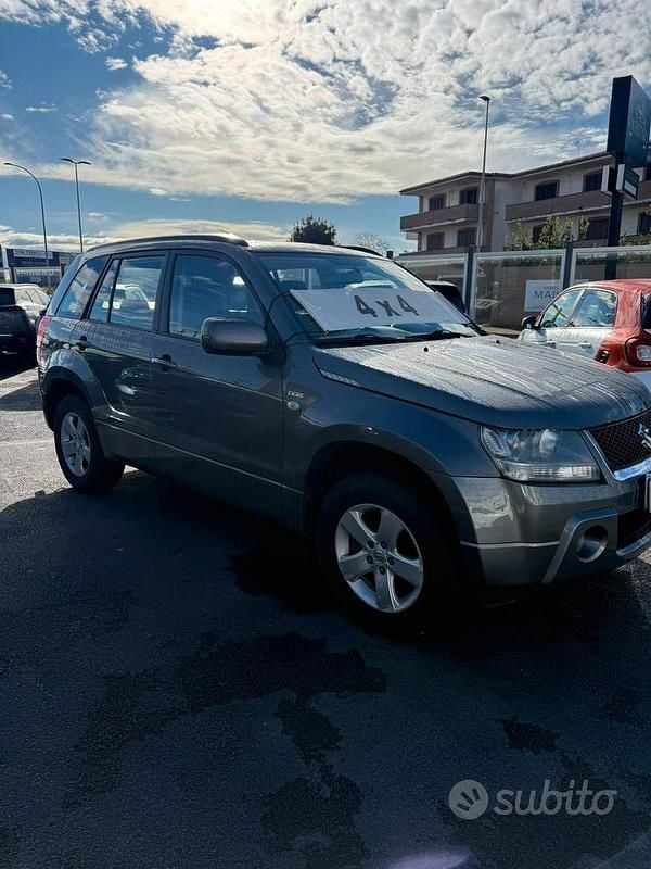 Usata Suzuki Grand Vitara 129 CV (94 kW) 2007 Grigio SUV