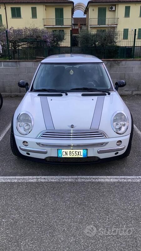 Usata Mini Cooper Cabriolet 116 CV (85 kW) 2004 Bianco Cabrio