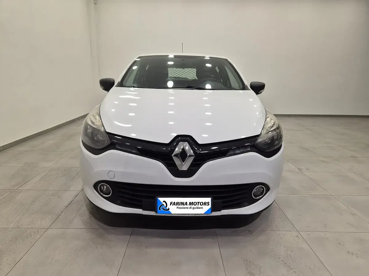Begagnad Renault Clio IV 75 HK (55 kW) 2016 Vit Van