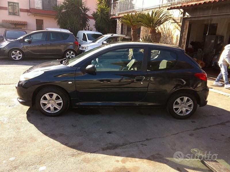 Usata Peugeot 206+ 60 CV (44 kW) 2009 Blu Utilitaria