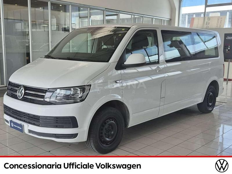 Bianco candy Usata 2015 VW Caravelle Comfortline Monovolume | 21.139 € (Super prezzo) - Immagine 1/4
