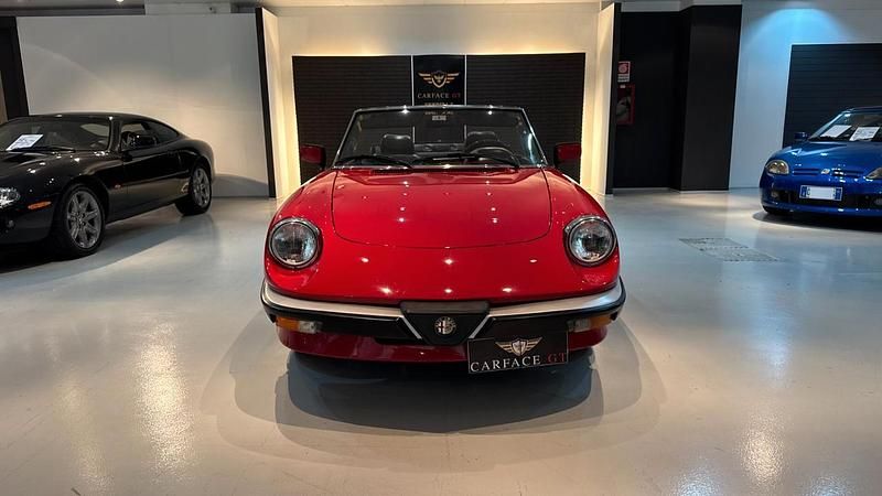 Usata Alfa Romeo Spider 130 CV (95 kW) 1973 Rosso Cabrio