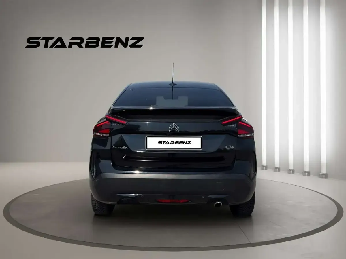 Usata Citroën C4 Shine 131 CV (96 kW) 2021 Nero Berlina