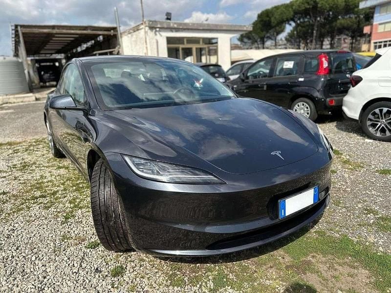 Usata Tesla Model 3 Standard Range 235 kW (320 CV) 2023 Grigio stealth Berlina