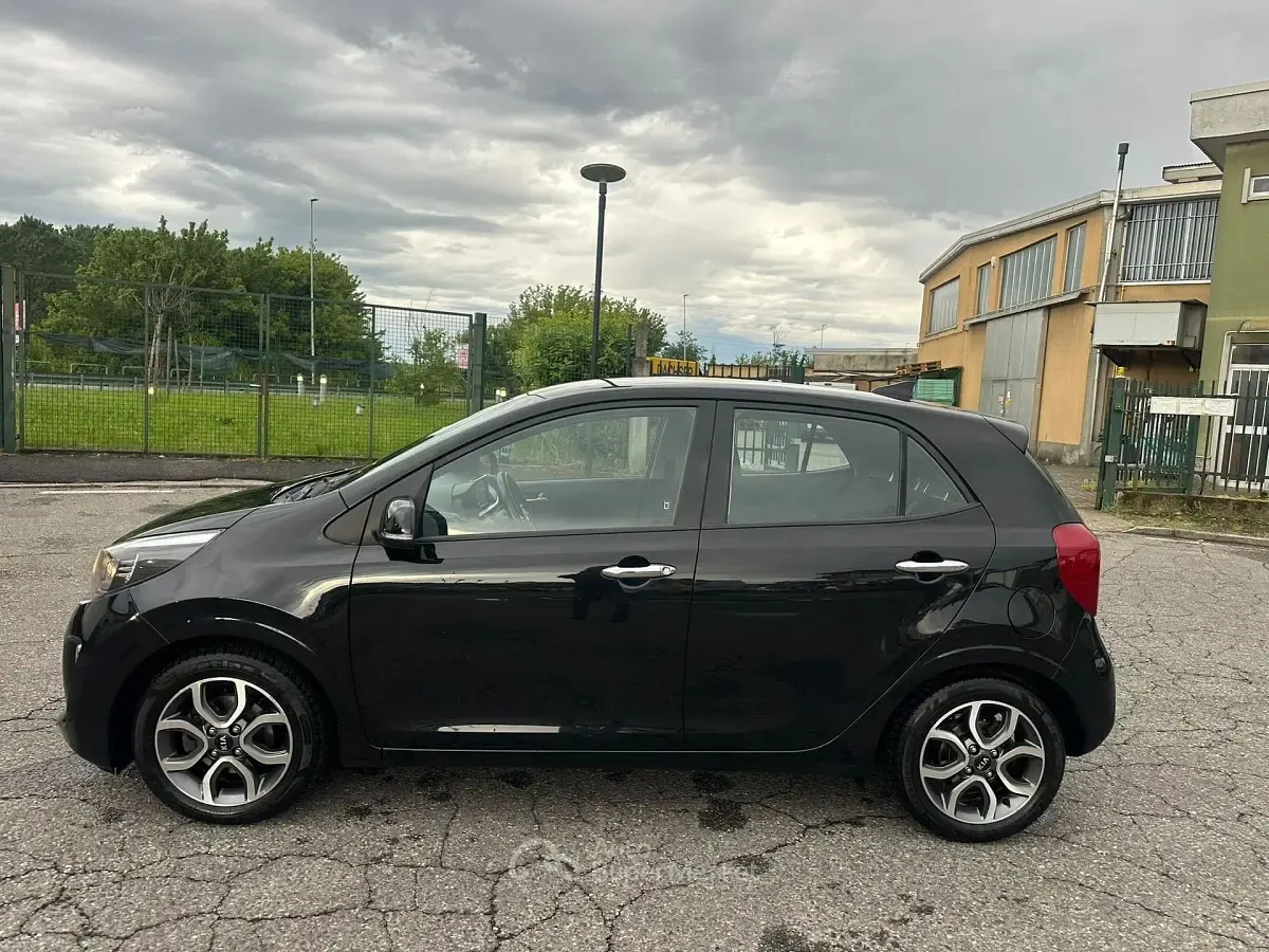 Usata Kia Picanto 67 CV (49 kW) 2018 Nero Utilitaria