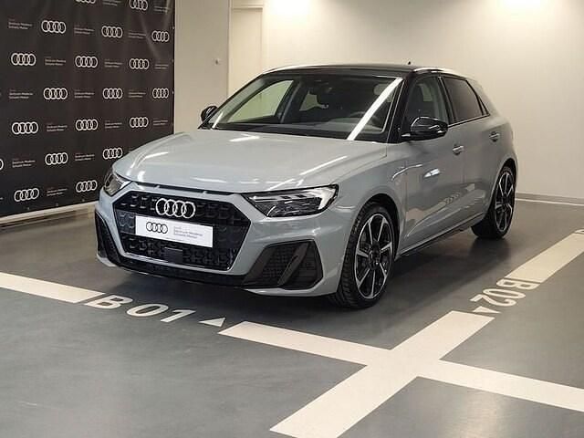 Nuova Audi A1 Sportback Ambiente 116 CV (85 kW) 2025 Grigio zinco perla Utilitaria