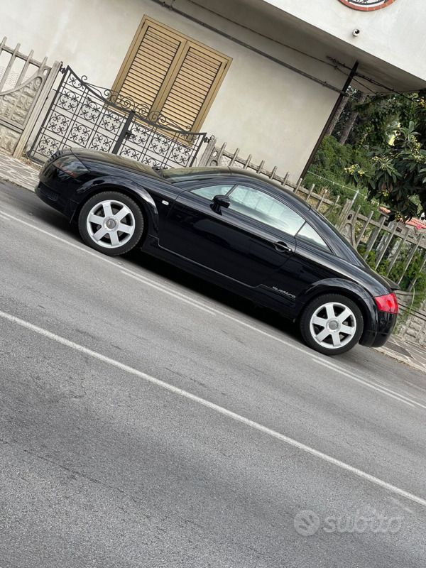 Nero Usata 2000 Audi TT Coupé | 12.300 € (Buon prezzo) - Immagine 1/4