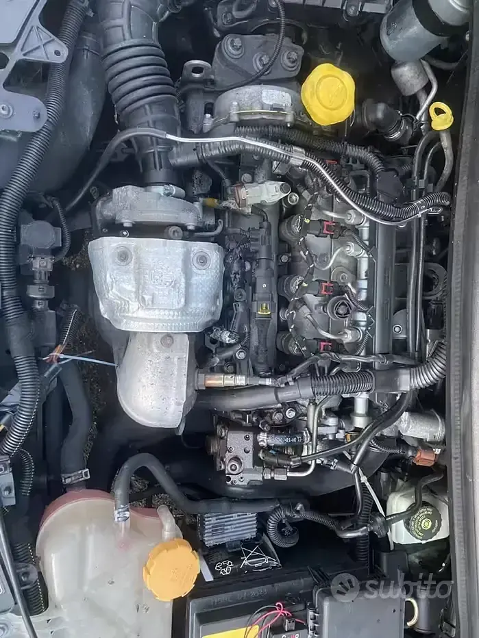 Usata Opel Corsa 69 CV (50 kW) 2011 Nero Utilitaria