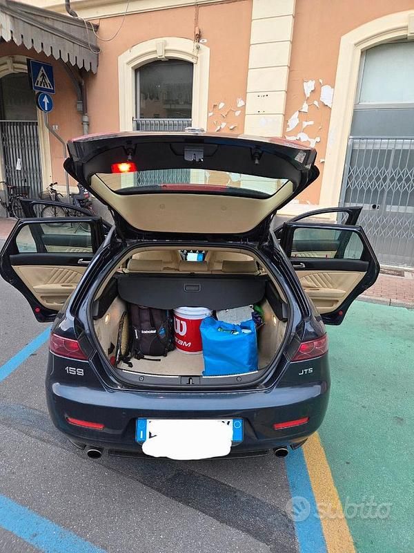 Usata Alfa Romeo 159 185 CV (136 kW) 2009 Blu Station wagon