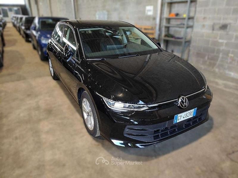 Usata VW Golf VIII Life 116 CV (85 kW) 2025 Nero Berlina