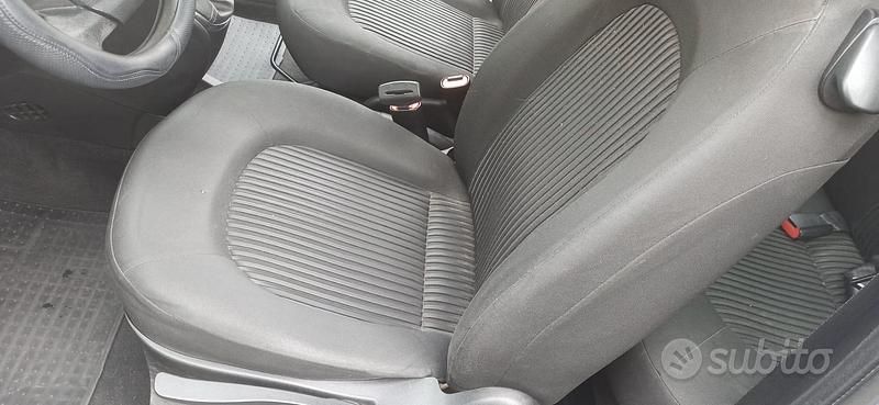 Usata Lancia Ypsilon 75 CV (55 kW) 2011 Utilitaria