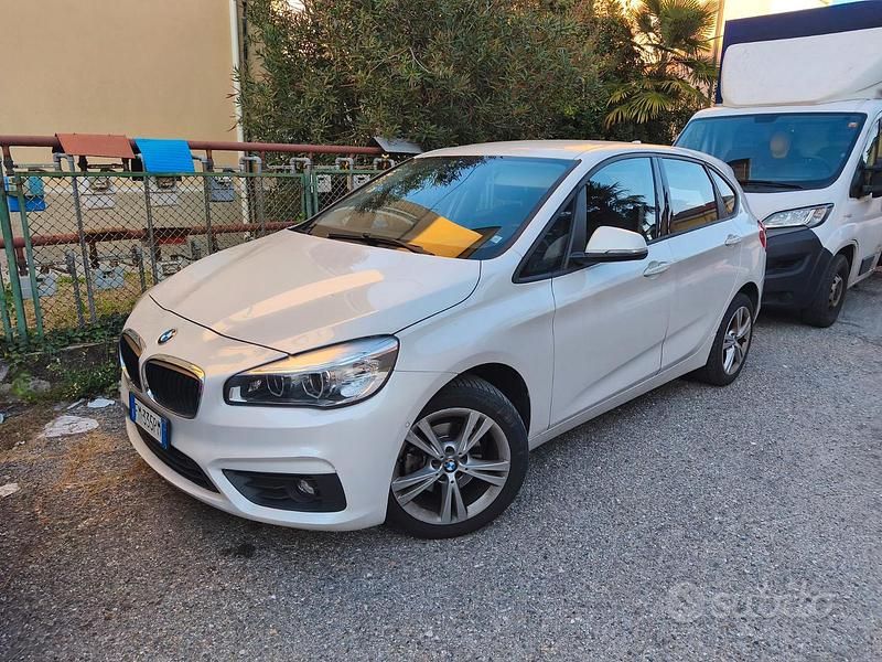 Usata 2017 BMW 218 Active Tourer Advantage Monovolume | 9000 € (Ottimo prezzo) - Immagine 1/4