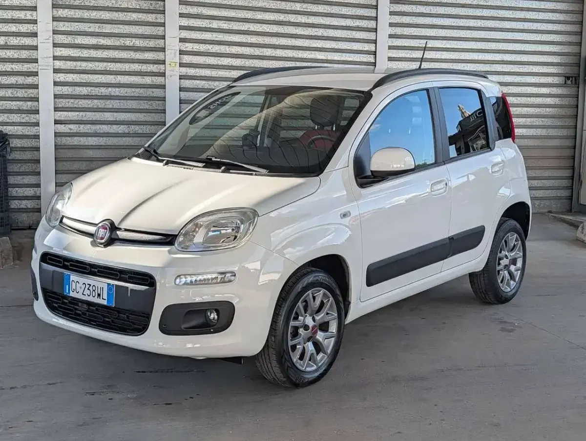 Usata Fiat Panda Lounge 71 CV (52 kW) 2020 Bianco Utilitaria