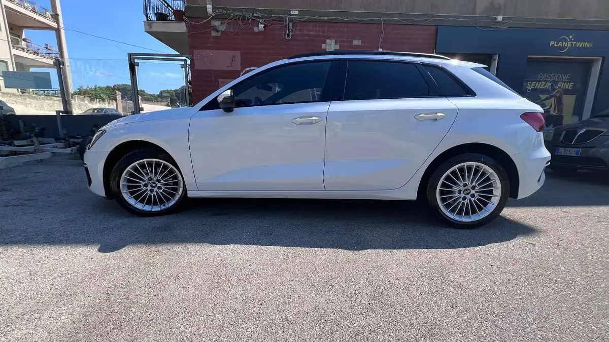 Usata Audi A3 Advanced 116 CV (85 kW) 2022 Bianco Berlina