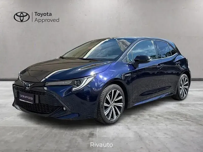 Usata Toyota Corolla Style 122 CV (89 kW) 2020 Blu Utilitaria
