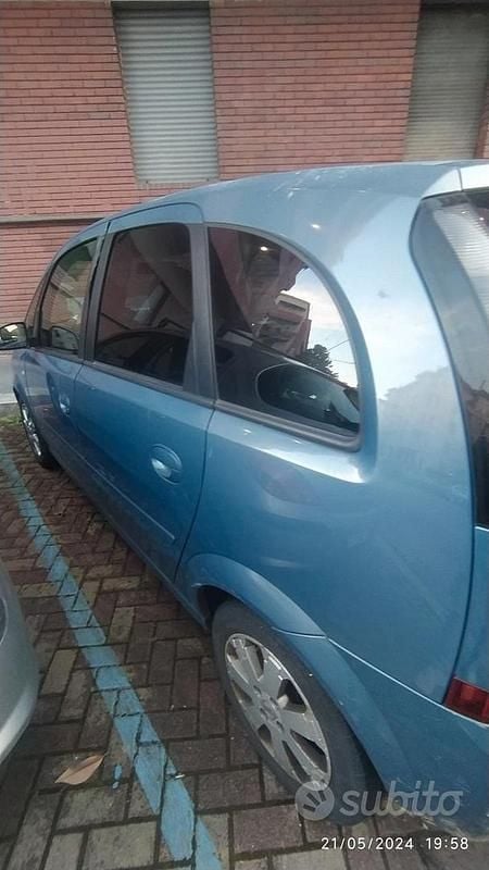 Usata Opel Meriva 90 CV (66 kW) 2006 Blu Monovolume