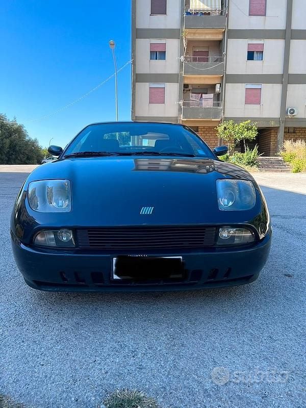 Blu Usata 1998 Fiat Coupé Coupé | 3500 € (Buon prezzo) - Immagine 1/4
