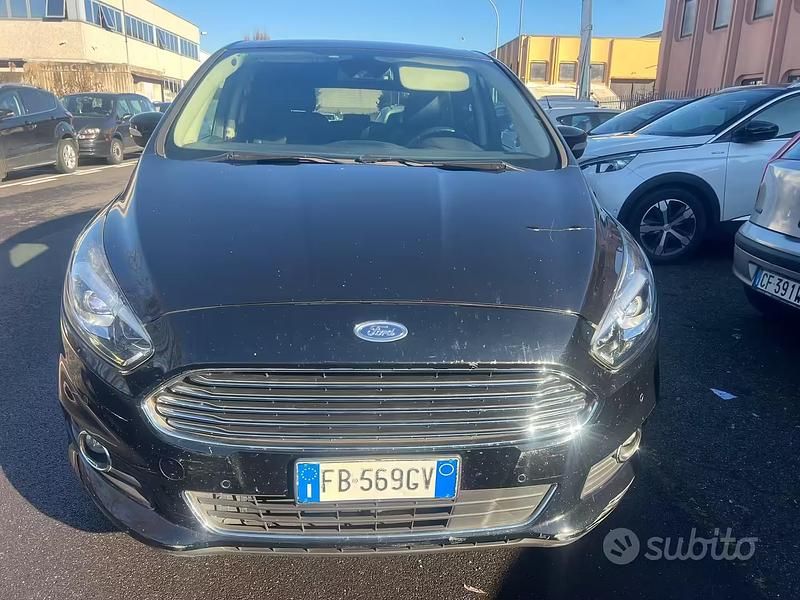 Usata Ford S-MAX S 150 CV (110 kW) 2015 Nero Monovolume