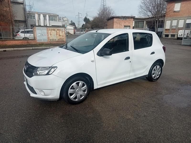 Usata Dacia Sandero Ambiance 75 CV (55 kW) 2014 Bianco Berlina