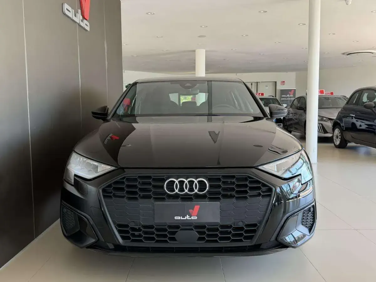 Usata Audi A3 150 CV (110 kW) 2023 Nero Berlina