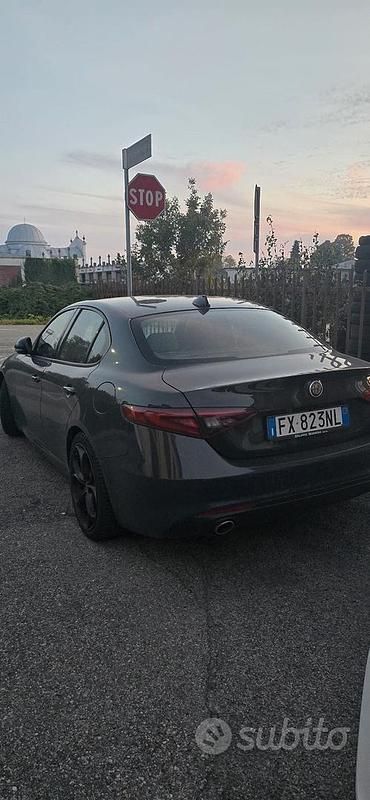 Usata Alfa Romeo Giulia Executive 160 CV (117 kW) 2019 Berlina