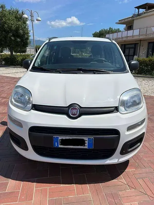 Usata Fiat Panda Easy 75 CV (55 kW) 2013 Bianco Utilitaria
