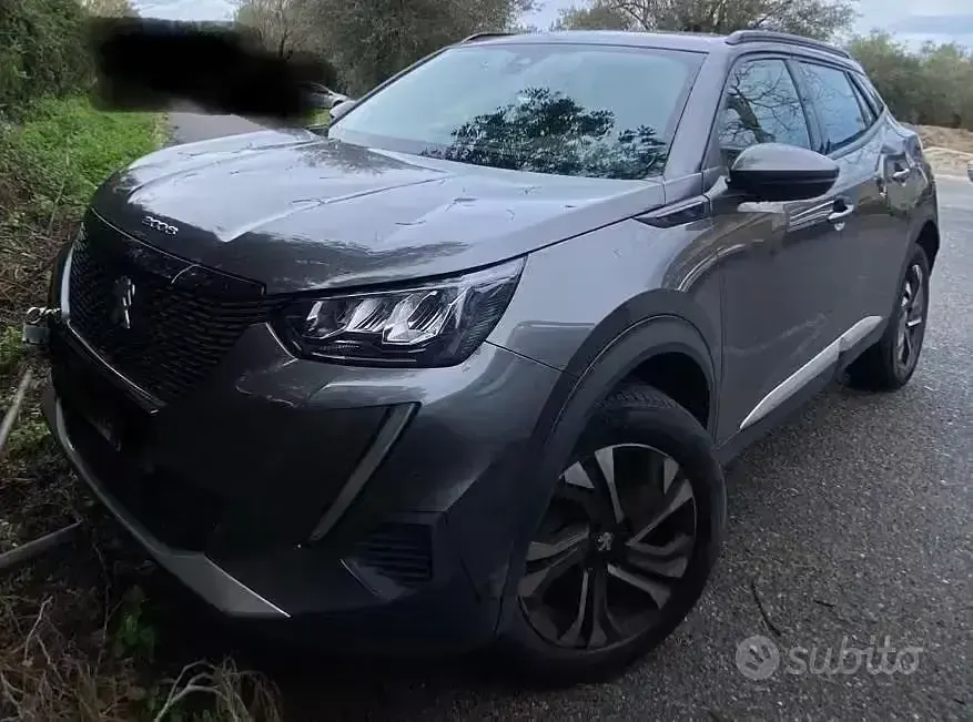 Usata Peugeot 2008 115 CV (84 kW) 2020 Grigio SUV
