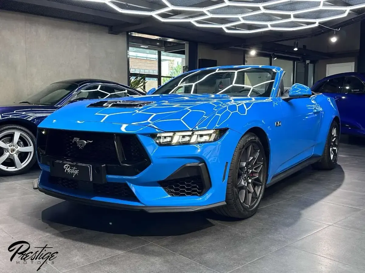 Usata Ford Mustang GT 446 CV (328 kW) 2026 Blu/azzurro Cabrio