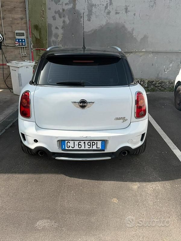 Usata Mini Countryman 2011 Bianco SUV