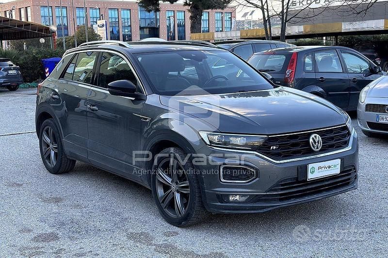 Usata VW T-Roc Business 116 CV (85 kW) 2019 Grigio SUV